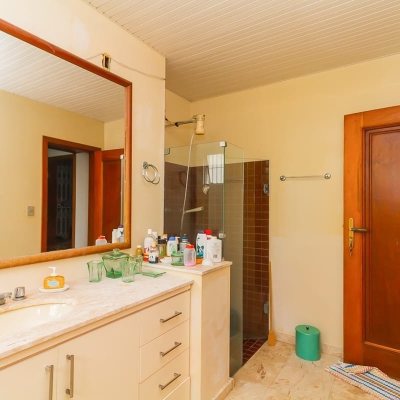 Apartamentos com 230m², 4 quartos, 1 suíte, 2 garagens, no bairro Agronômica em Florianópolis