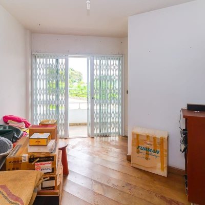 Apartamentos com 230m², 4 quartos, 1 suíte, 2 garagens, no bairro Agronômica em Florianópolis