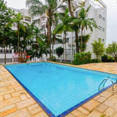 Apartamentos com 230m², 4 quartos, 1 suíte, 2 garagens, no bairro Agronômica em Florianópolis