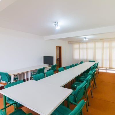 Apartamentos com 230m², 4 quartos, 1 suíte, 2 garagens, no bairro Agronômica em Florianópolis