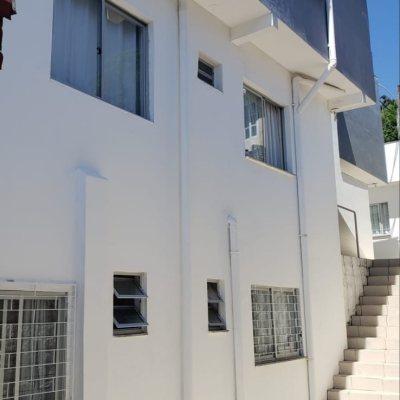 Casa Residencial/Comercial com 700m², 2 garagens, no bairro Trindade em Florianópolis
