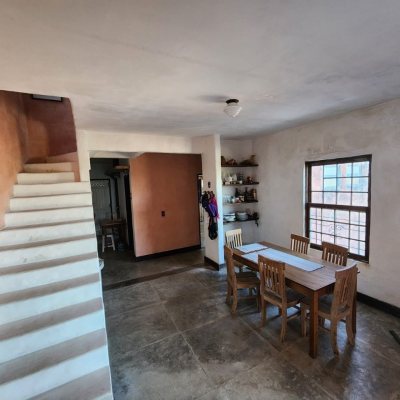 Casa Residencial com 130m², 2 quartos, 1 garagem, no bairro Morro Das Pedras em Florianópolis