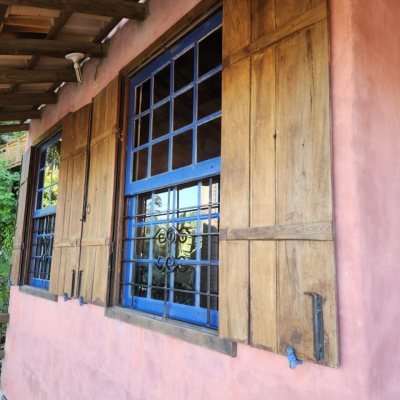 Casa Residencial com 130m², 2 quartos, 1 garagem, no bairro Morro Das Pedras em Florianópolis