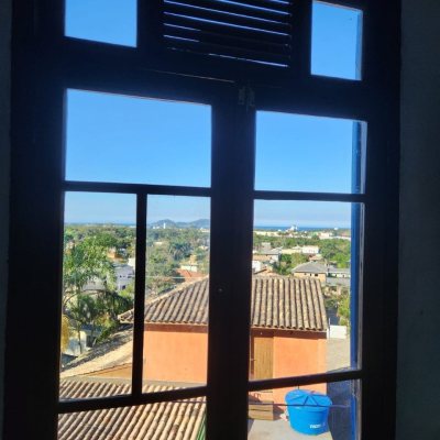 Casa Residencial com 130m², 2 quartos, 1 garagem, no bairro Morro Das Pedras em Florianópolis