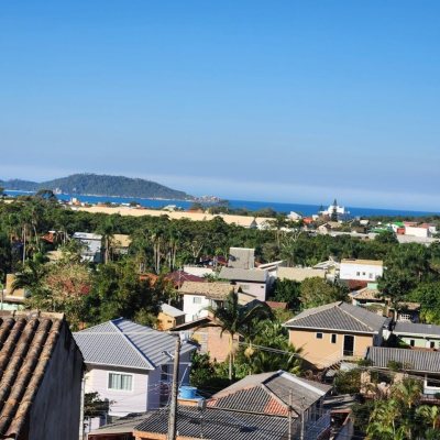 Casa Residencial com 130m², 2 quartos, 1 garagem, no bairro Morro Das Pedras em Florianópolis