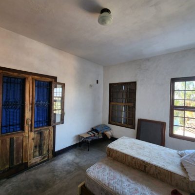 Casa Residencial com 130m², 2 quartos, 1 garagem, no bairro Morro Das Pedras em Florianópolis