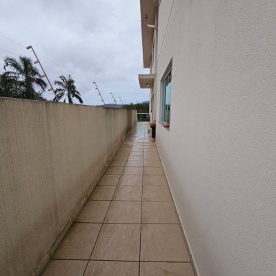 Casa Residencial com 291m², 4 quartos, 4 suítes, 3 garagens, no bairro Trindade em Florianópolis