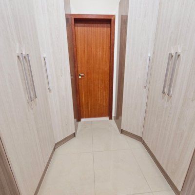 Casa Residencial com 291m², 4 quartos, 4 suítes, 3 garagens, no bairro Trindade em Florianópolis