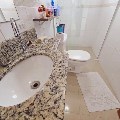 Casa Residencial com 291m², 4 quartos, 4 suítes, 3 garagens, no bairro Trindade em Florianópolis