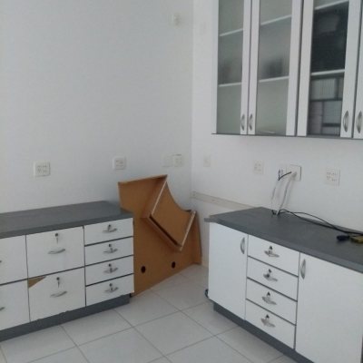 Casa Residencial com 139m², 2 quartos, 1 suíte, 1 garagem, no bairro Agronômica em Florianópolis