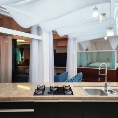 Casa Residencial com 278m², 3 quartos, 1 suíte, 3 garagens, no bairro Canasvieiras em Florianópolis