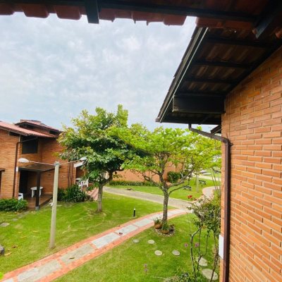 Casa em Condomínio com 55m², 2 quartos, 1 garagem, no bairro Canasvieiras em Florianópolis