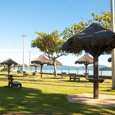 Casa em Condomínio com 55m², 2 quartos, 1 garagem, no bairro Canasvieiras em Florianópolis