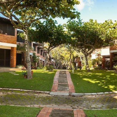 Casa em Condomínio com 55m², 2 quartos, 1 garagem, no bairro Canasvieiras em Florianópolis