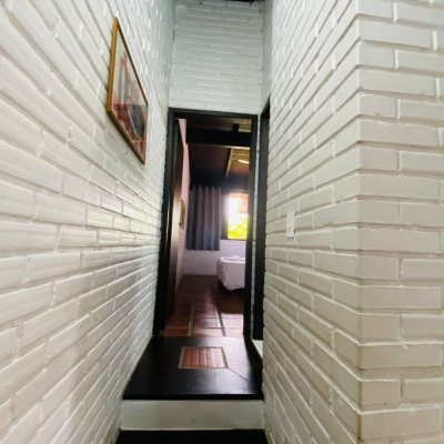 Casa em Condomínio com 55m², 2 quartos, 1 garagem, no bairro Canasvieiras em Florianópolis