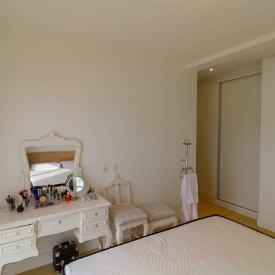 Cobertura com 297m², 4 quartos, 2 suítes, 3 garagens, no bairro João Paulo em Florianópolis