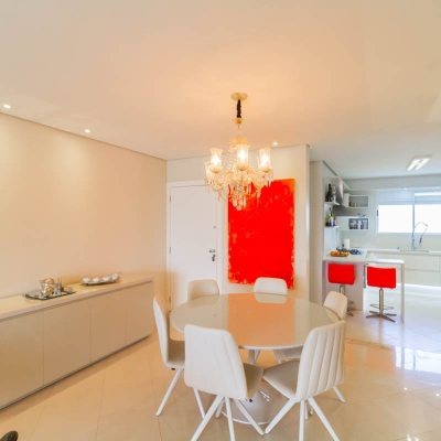 Cobertura com 297m², 4 quartos, 2 suítes, 3 garagens, no bairro João Paulo em Florianópolis