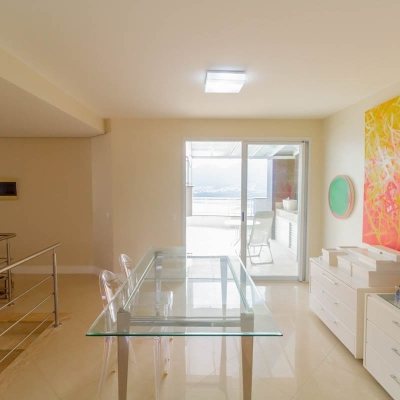 Cobertura com 297m², 4 quartos, 2 suítes, 3 garagens, no bairro João Paulo em Florianópolis
