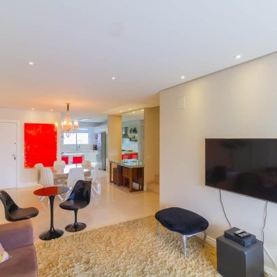 Cobertura com 297m², 4 quartos, 2 suítes, 3 garagens, no bairro João Paulo em Florianópolis