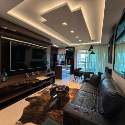 Cobertura com 191m², 2 quartos (sendo 2 suítes), 2 garagens, no bairro Campeche em Florianópolis