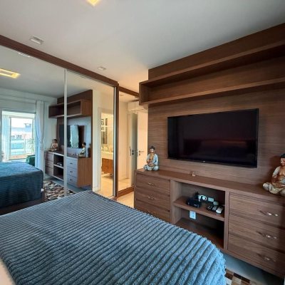 Cobertura com 191m², 2 quartos (sendo 2 suítes), 2 garagens, no bairro Campeche em Florianópolis