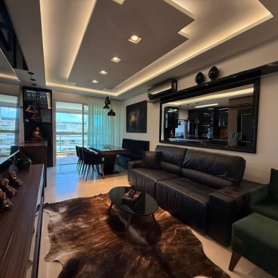 Cobertura com 191m², 2 quartos (sendo 2 suítes), 2 garagens, no bairro Campeche em Florianópolis