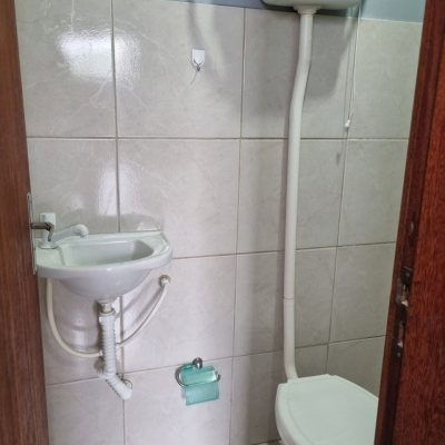 Galpao/Deposito com 100m², 6 garagens, no bairro Ponte Do Imaruim em Palhoça