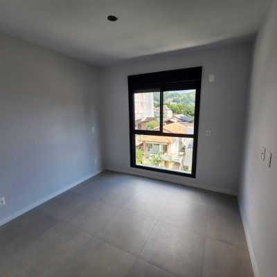 Apartamentos com 59m², 2 quartos, 1 suíte, 1 garagem, no bairro Centro em Florianópolis