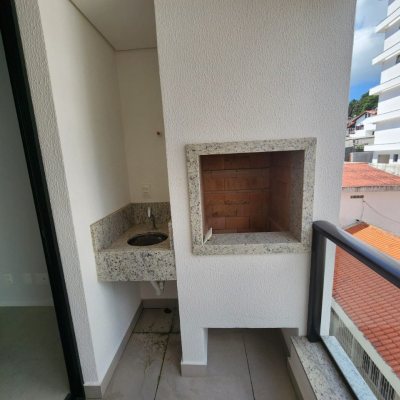 Apartamentos com 59m², 2 quartos, 1 suíte, 1 garagem, no bairro Centro em Florianópolis