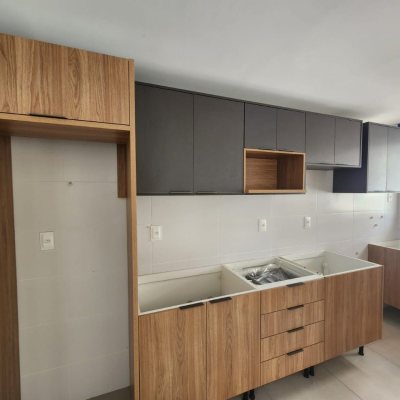 Apartamentos com 59m², 2 quartos, 1 suíte, 1 garagem, no bairro Centro em Florianópolis