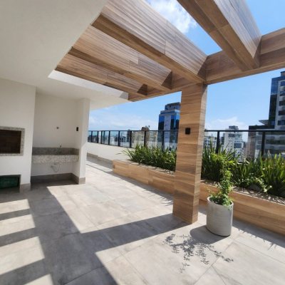 Apartamentos com 59m², 2 quartos, 1 suíte, 1 garagem, no bairro Centro em Florianópolis