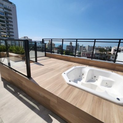 Apartamentos com 59m², 2 quartos, 1 suíte, 1 garagem, no bairro Centro em Florianópolis