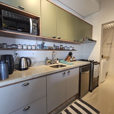 Cobertura com 142m², 3 quartos, 1 suíte, 3 garagens, no bairro Campeche em Florianópolis