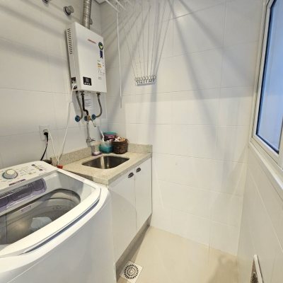 Cobertura com 142m², 3 quartos, 1 suíte, 3 garagens, no bairro Campeche em Florianópolis