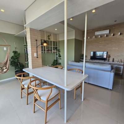 Cobertura com 142m², 3 quartos, 1 suíte, 3 garagens, no bairro Campeche em Florianópolis