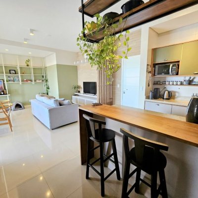 Cobertura com 142m², 3 quartos, 1 suíte, 3 garagens, no bairro Campeche em Florianópolis