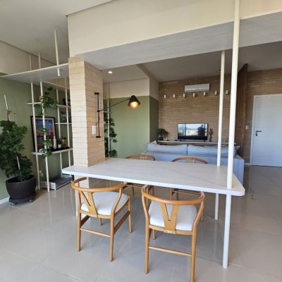 Cobertura com 142m², 3 quartos, 1 suíte, 3 garagens, no bairro Campeche em Florianópolis