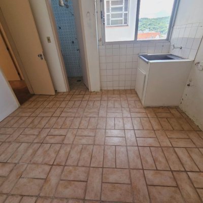 Sala com 212m², 3 garagens, no bairro Centro em Florianópolis