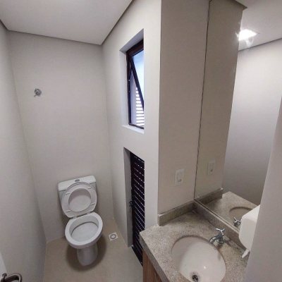 Sala com 48m², 1 garagem, no bairro Centro em Florianópolis