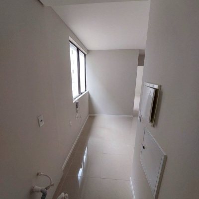 Sala com 48m², 1 garagem, no bairro Centro em Florianópolis