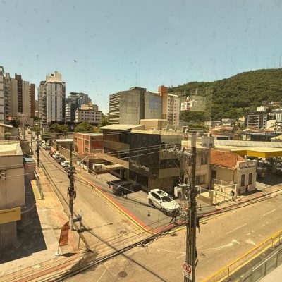 Sala com 48m², 1 garagem, no bairro Centro em Florianópolis