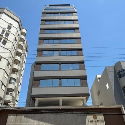 Sala com 48m², 1 garagem, no bairro Centro em Florianópolis