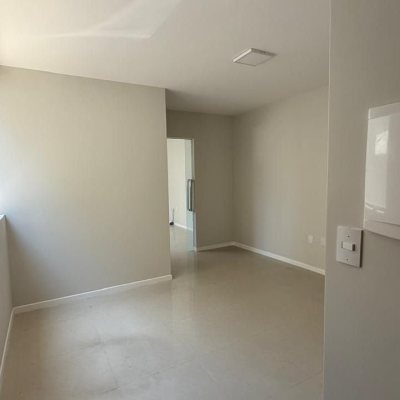 Sala com 48m², 1 garagem, no bairro Centro em Florianópolis