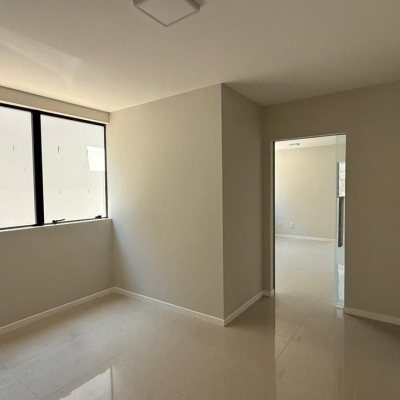 Sala com 48m², 1 garagem, no bairro Centro em Florianópolis