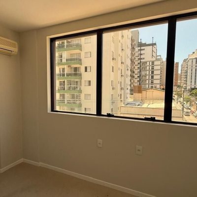 Sala com 48m², 1 garagem, no bairro Centro em Florianópolis
