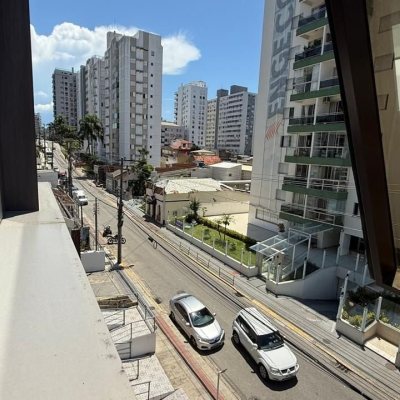 Sala com 48m², 1 garagem, no bairro Centro em Florianópolis