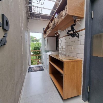 Casa Residencial com 450m², 8 quartos, 8 suítes, 5 garagens, no bairro Centro em Florianópolis