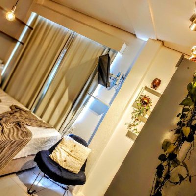 Casa Residencial com 450m², 8 quartos, 8 suítes, 5 garagens, no bairro Centro em Florianópolis