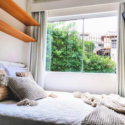 Casa Residencial com 450m², 8 quartos, 8 suítes, 5 garagens, no bairro Centro em Florianópolis