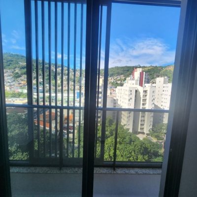Apartamentos com 69m², 2 quartos, 2 suítes, 2 garagens, no bairro Centro em Florianópolis
